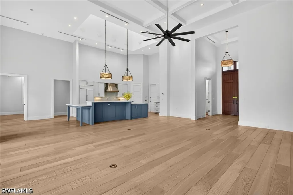 2140 Tarpon Road Naples FL 34102