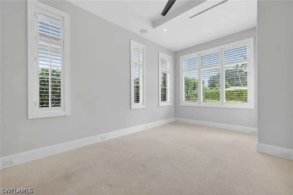 2140 Tarpon Road Naples FL 34102