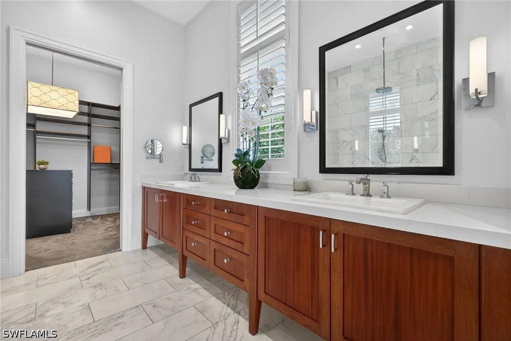 2140 Tarpon Road Naples FL 34102