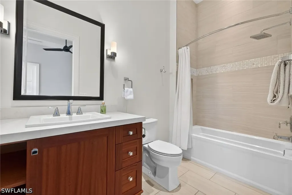 2140 Tarpon Road Naples FL 34102