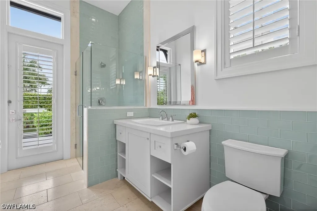 2140 Tarpon Road Naples FL 34102