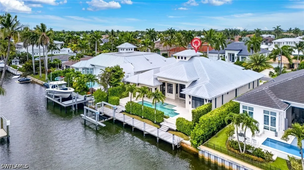 2140 Tarpon Road Naples FL 34102