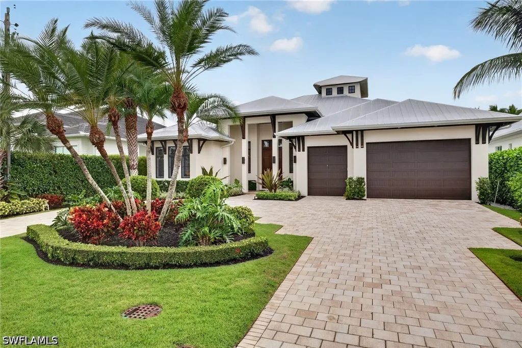 2140 Tarpon Road Naples FL 34102