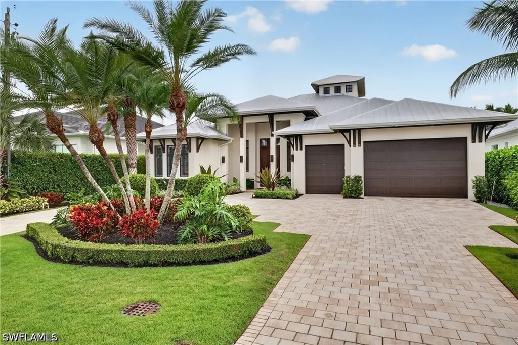 2140 Tarpon Road Naples FL 34102