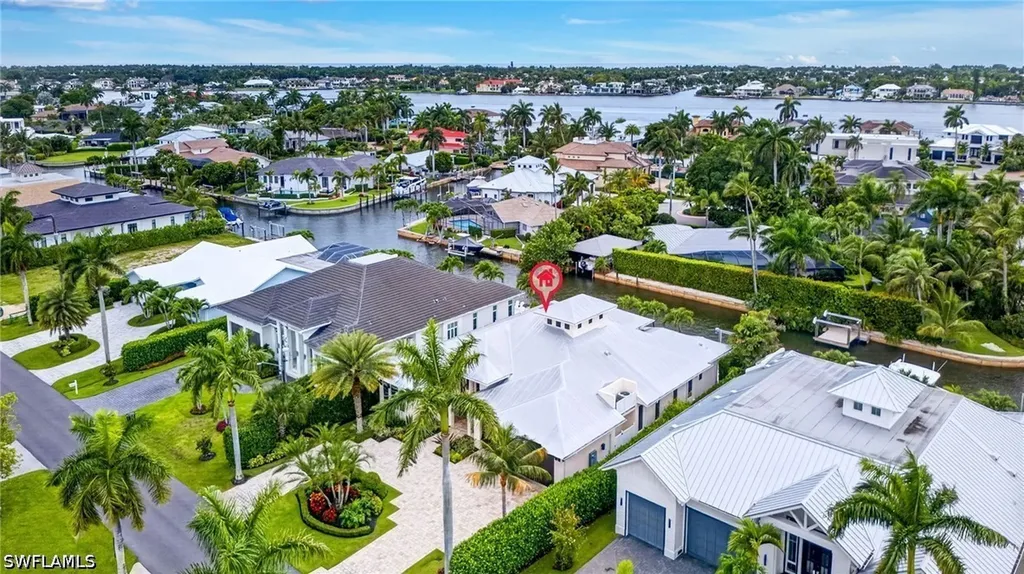 2140 Tarpon Road Naples FL 34102