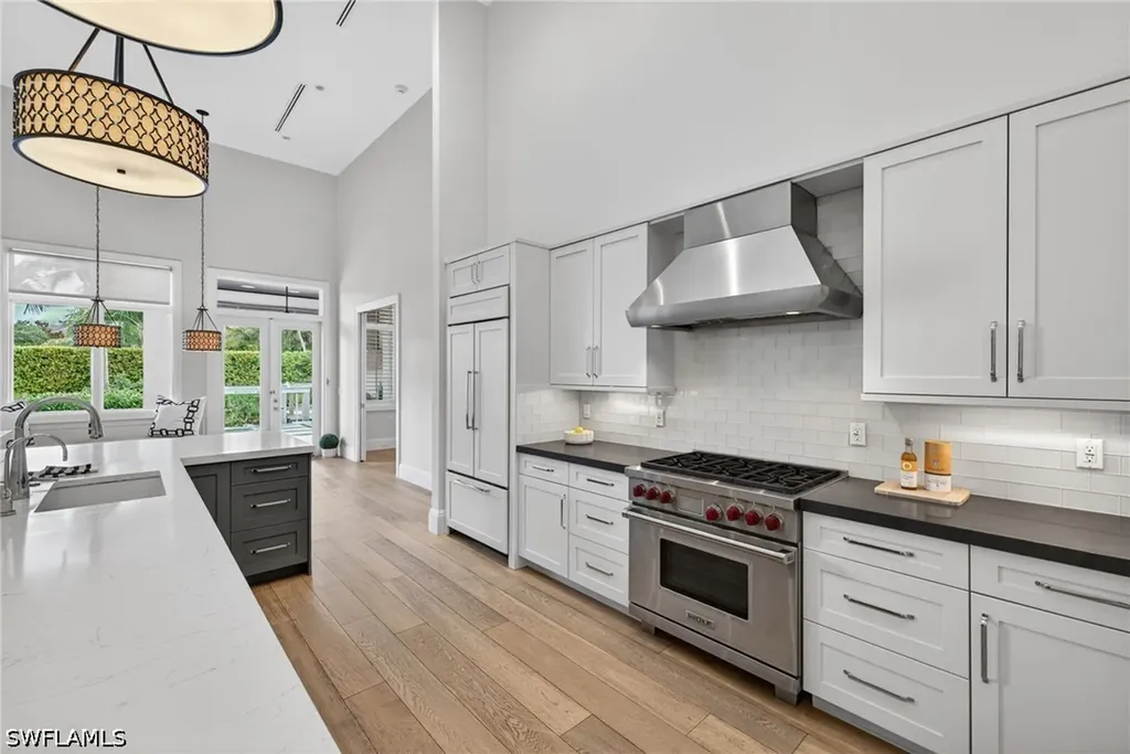 2140 Tarpon Road Naples FL 34102