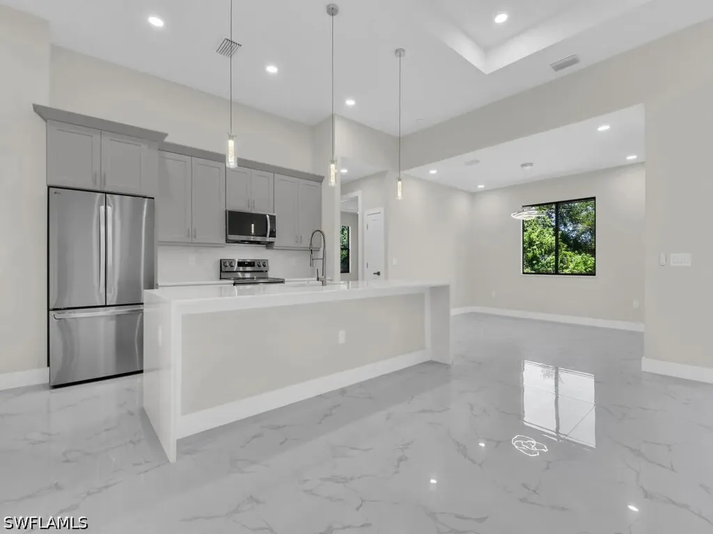 503 Lincoln Boulevard Lehigh Acres FL 33936