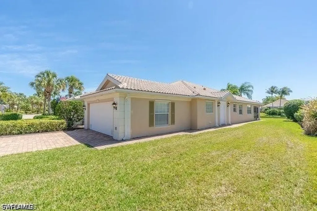7170 Marconi Court Naples FL 34114
