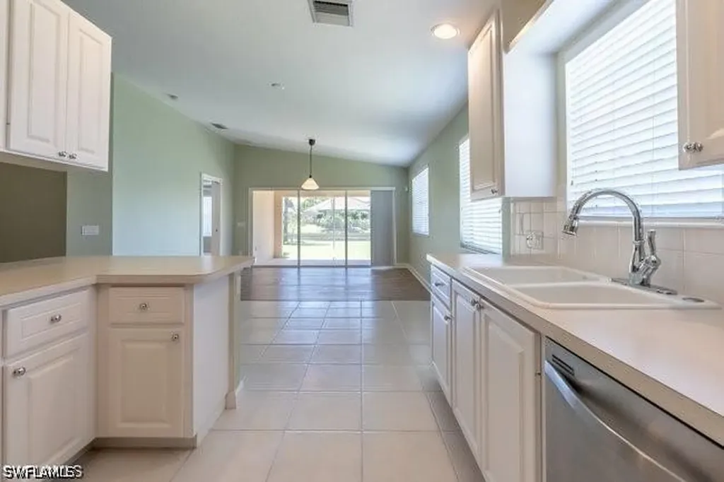 7170 Marconi Court Naples FL 34114