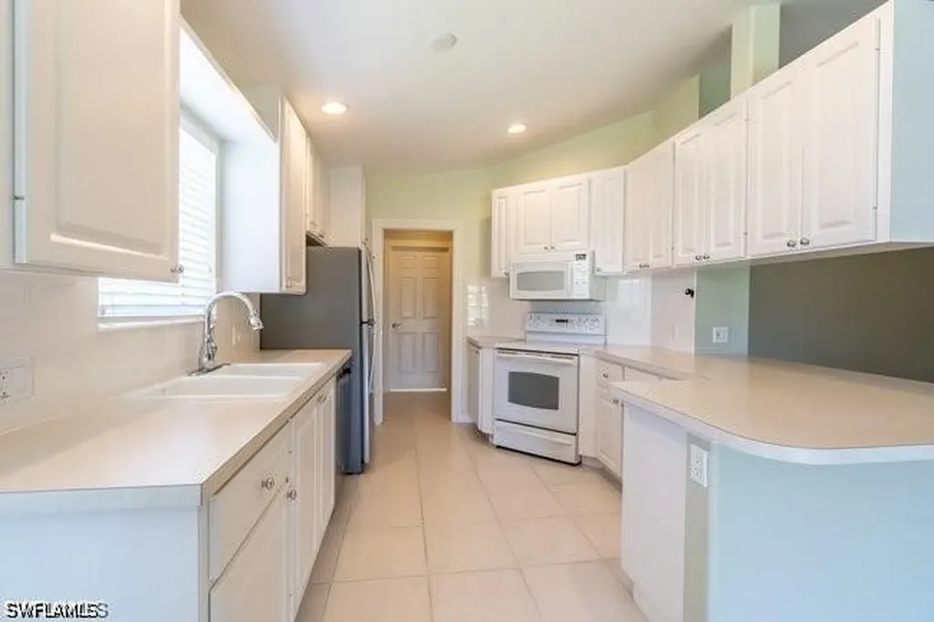 7170 Marconi Court Naples FL 34114