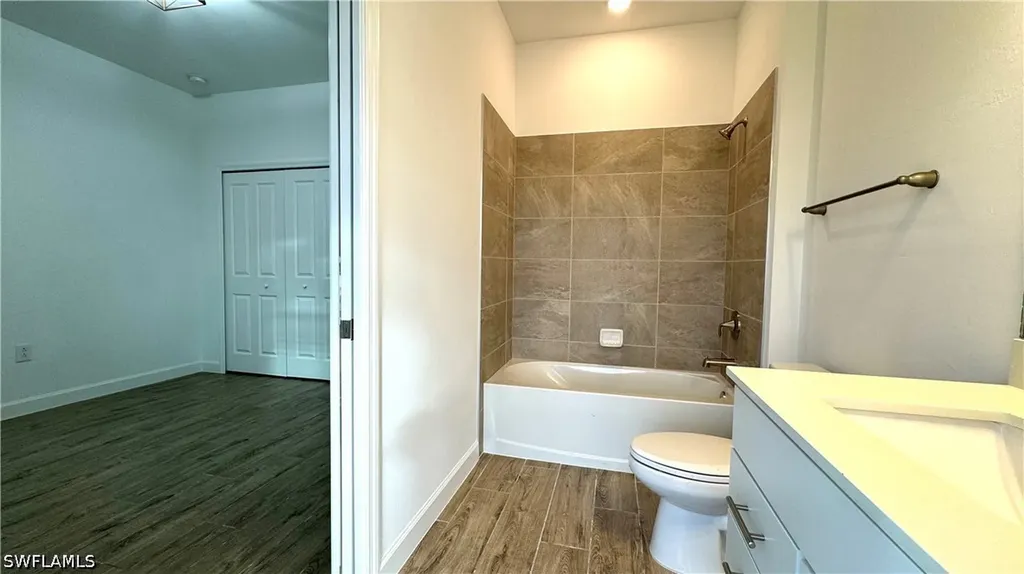 20100 Napa Loop Estero FL 33928