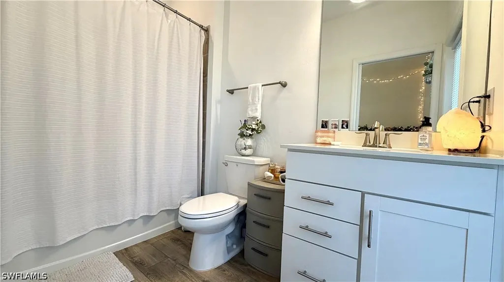 20100 Napa Loop Estero FL 33928