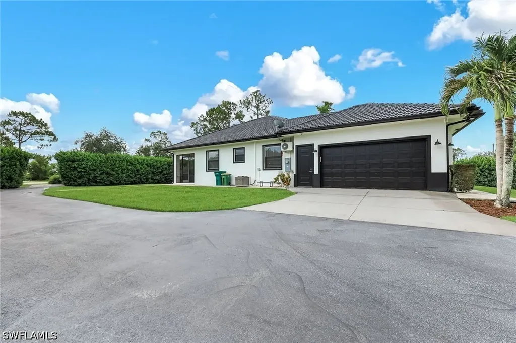 4860 12th Street NE Naples FL 34120