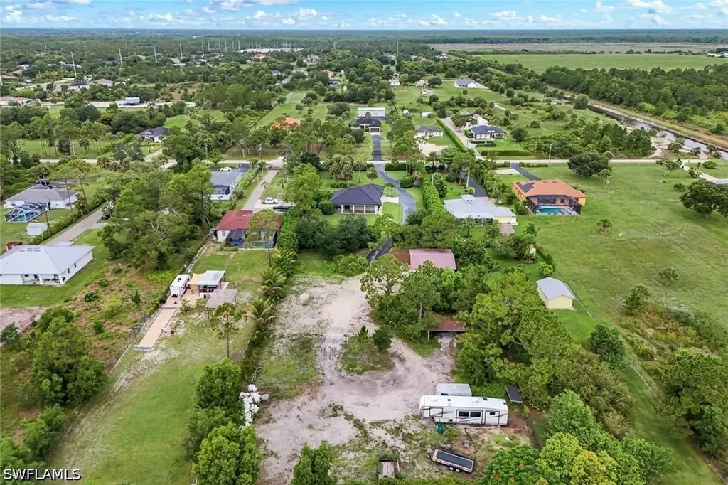 4860 12th Street NE Naples FL 34120