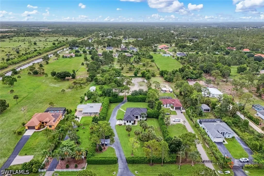 4860 12th Street NE Naples FL 34120