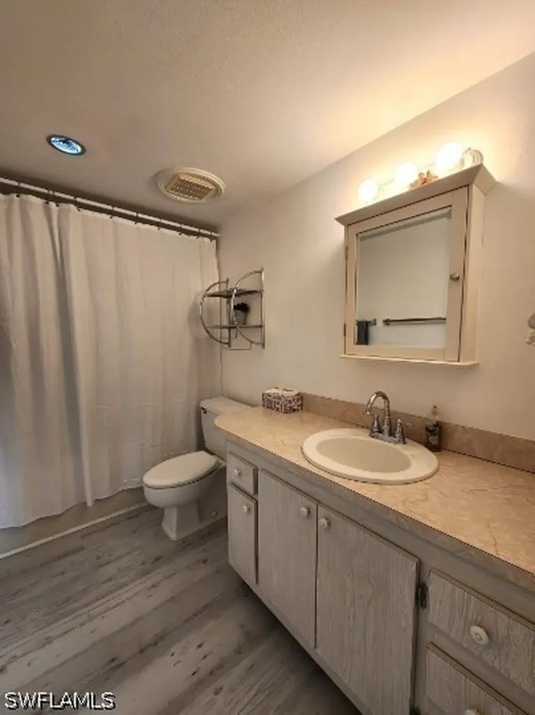 2000 Alamanda Drive Naples FL 34102