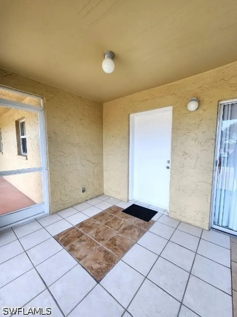 2000 Alamanda Drive Naples FL 34102