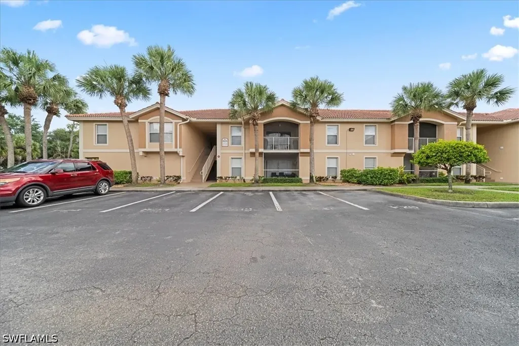8235 Ibis Club Drive Naples FL 34104