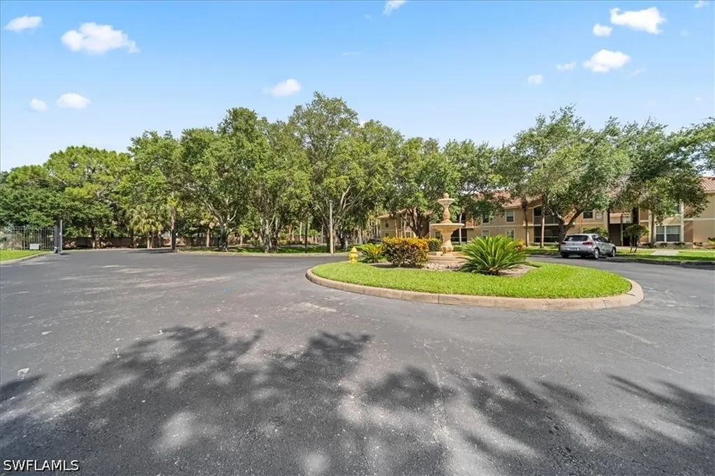 8235 Ibis Club Drive Naples FL 34104