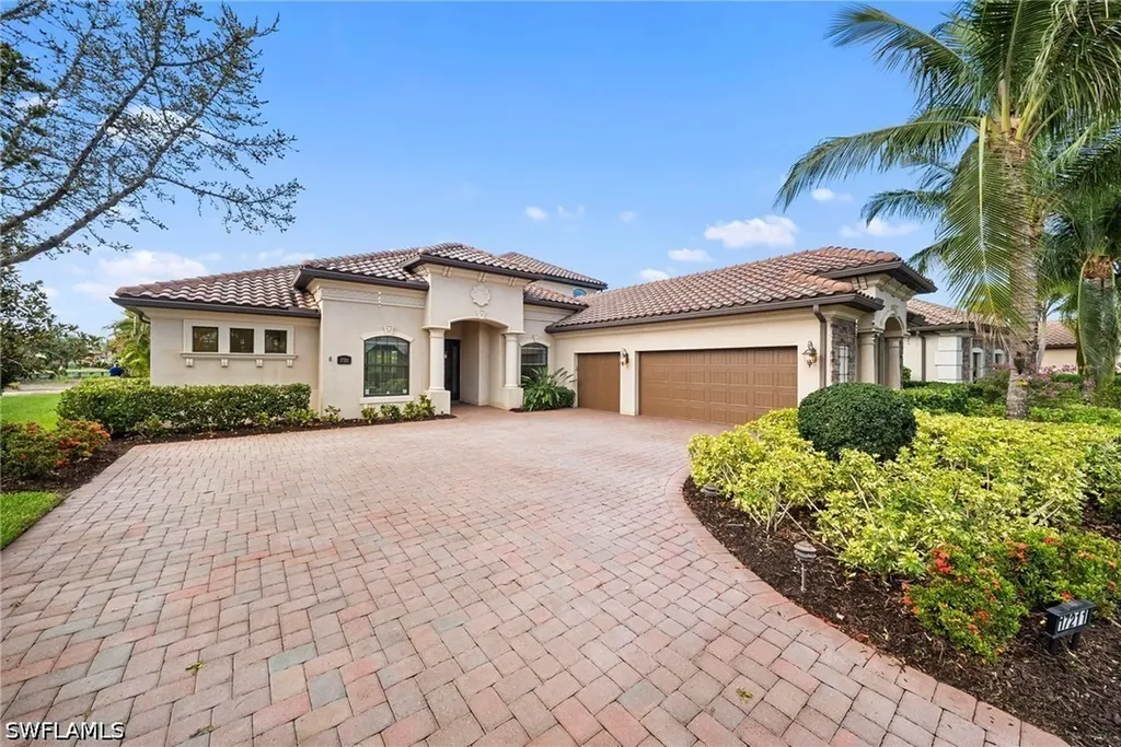 Bonita Springs FL, 17211 Cherrywood Court