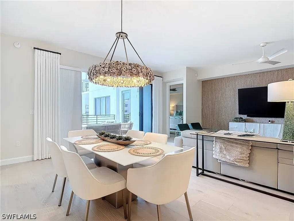1125 Central Avenue Naples FL 34102