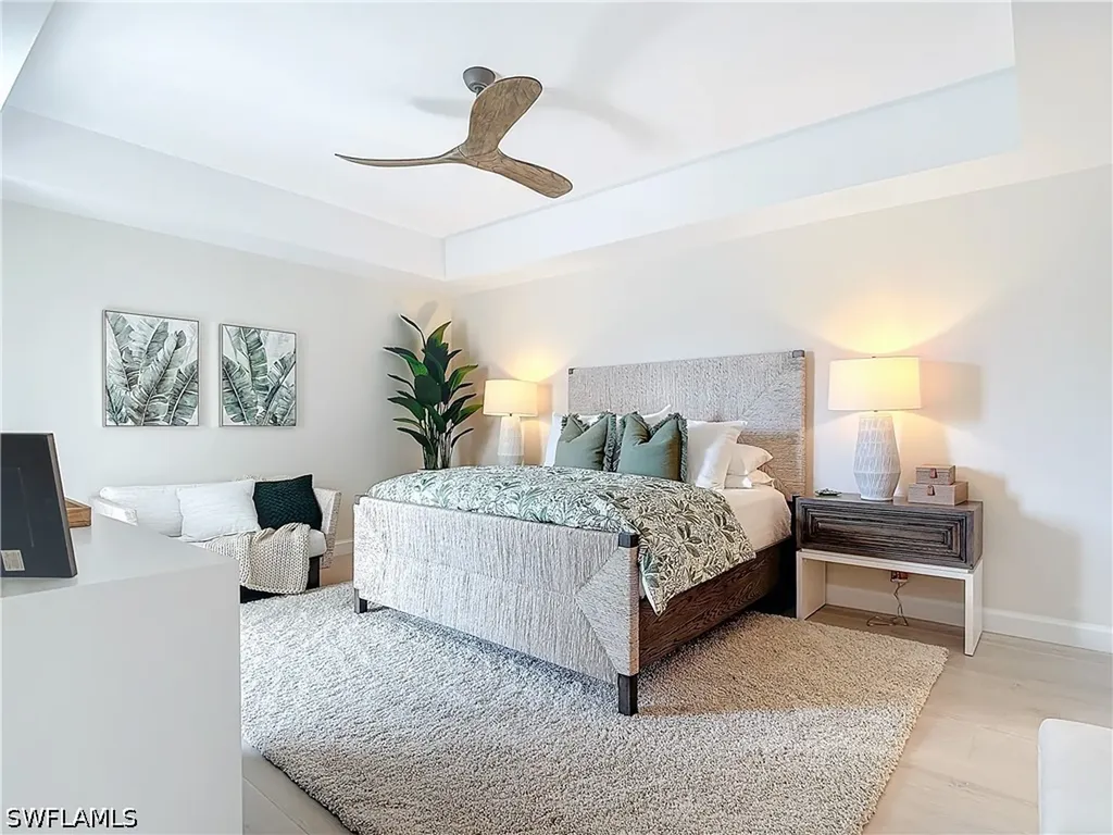 1125 Central Avenue Naples FL 34102