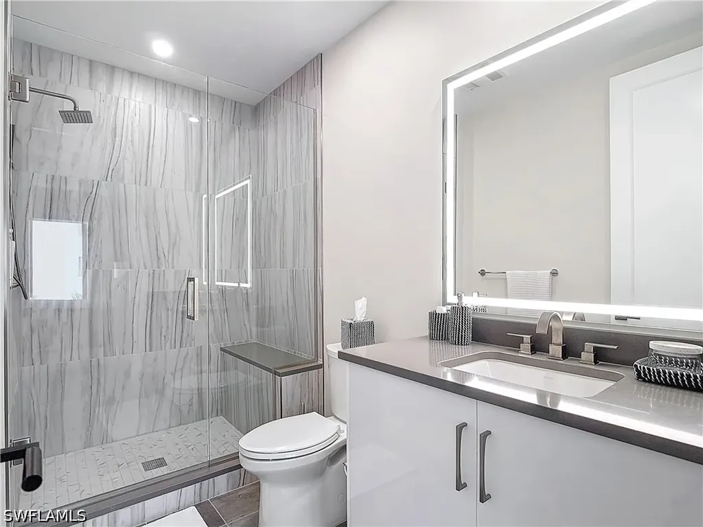 1125 Central Avenue Naples FL 34102