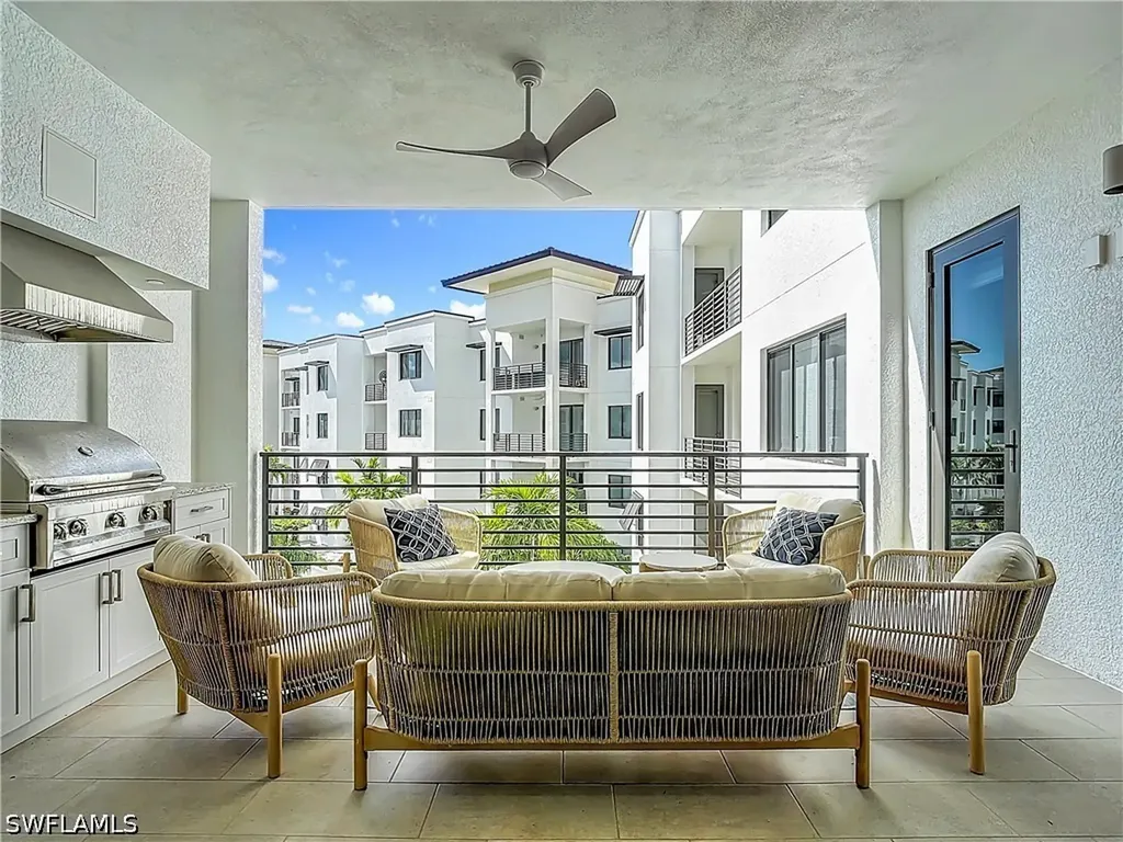 1125 Central Avenue Naples FL 34102