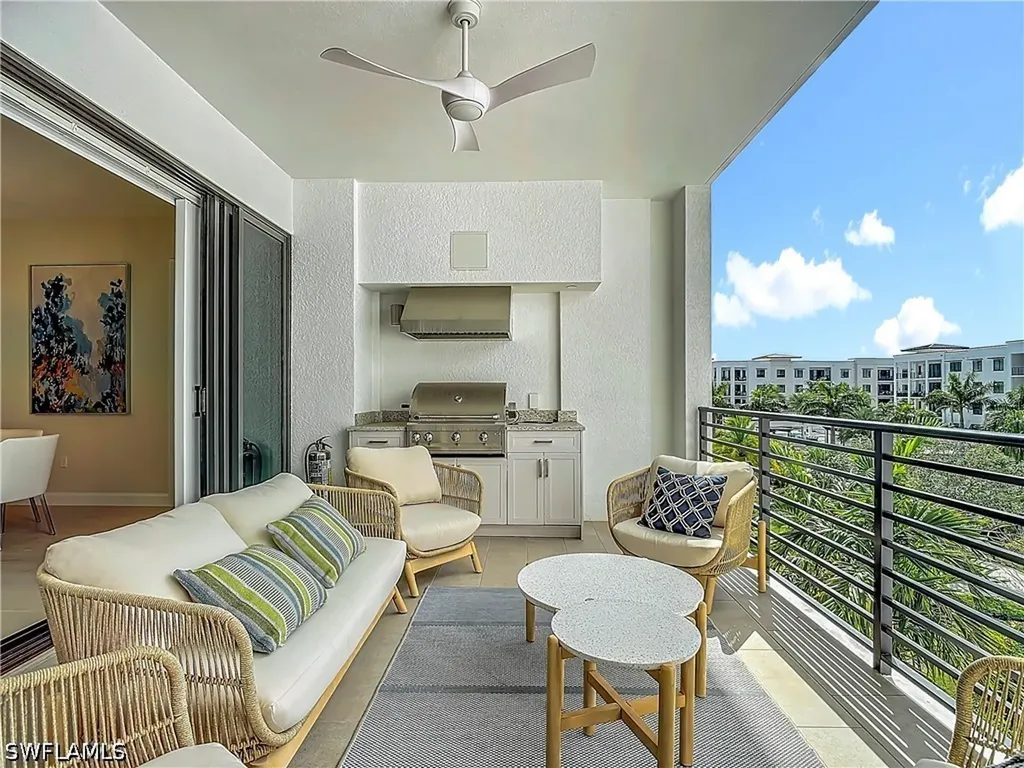1125 Central Avenue Naples FL 34102