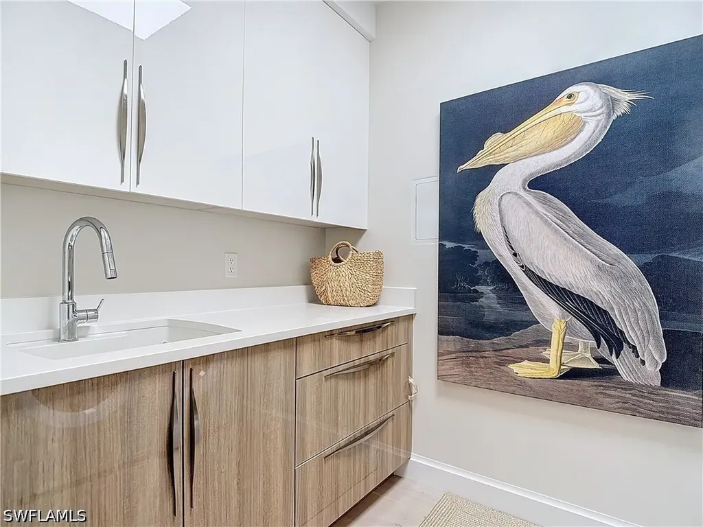 1125 Central Avenue Naples FL 34102