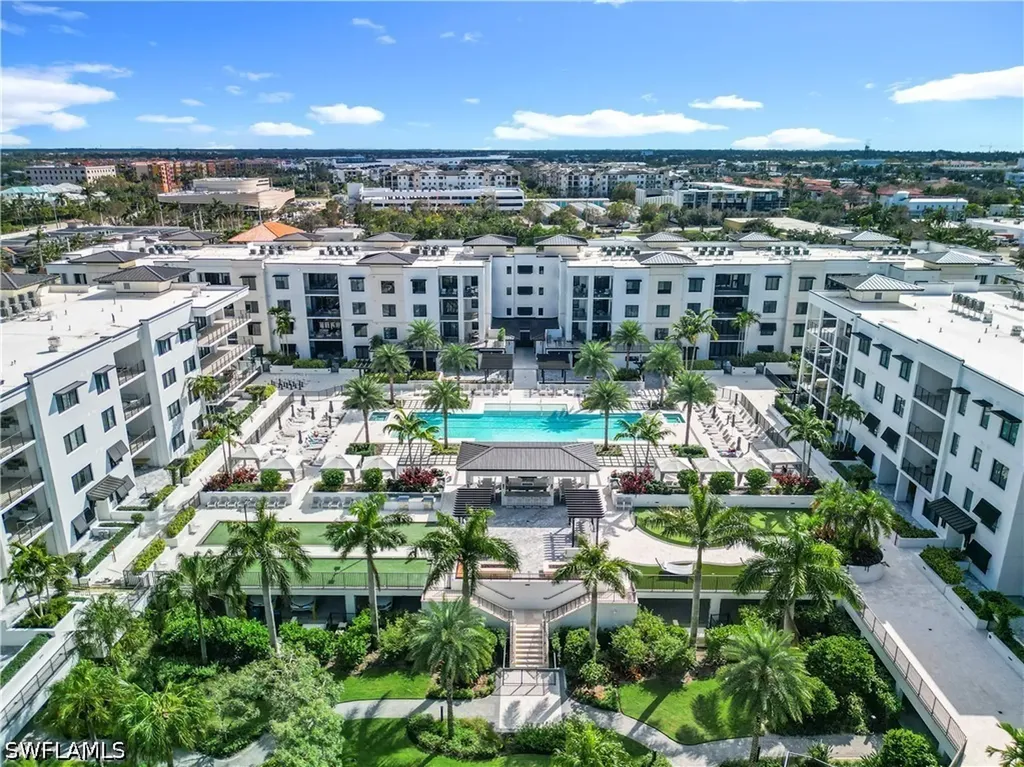 1125 Central Avenue Naples FL 34102