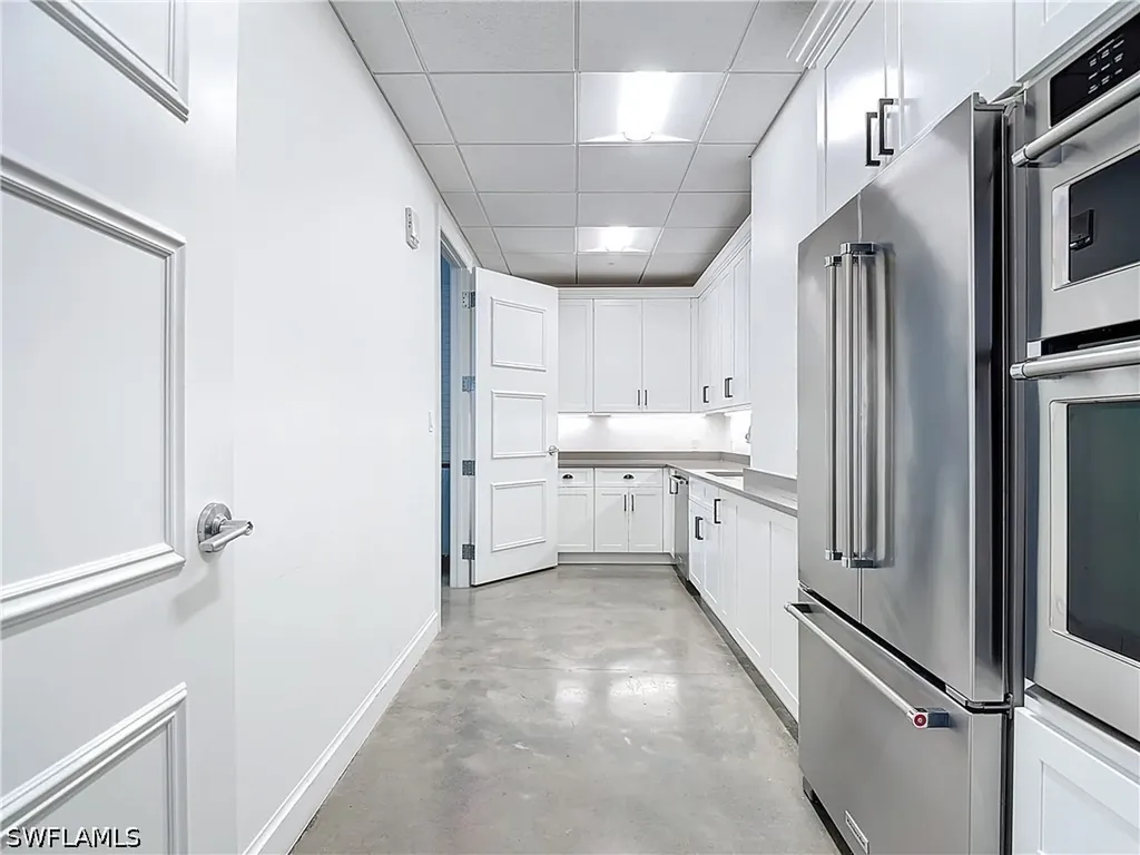 1125 Central Avenue Naples FL 34102