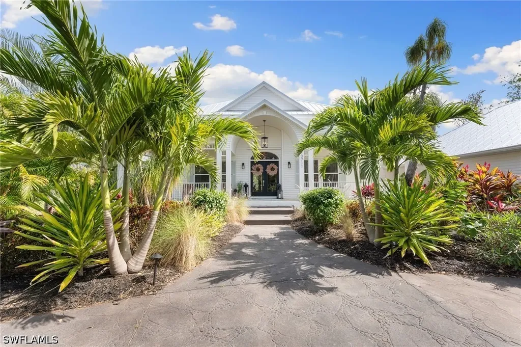 Fort Myers FL, 13711 Hickory Run Lane