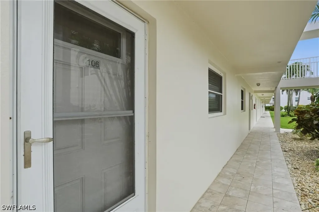 3150 Binnacle Drive Naples FL 34103