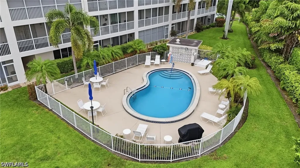 3150 Binnacle Drive Naples FL 34103