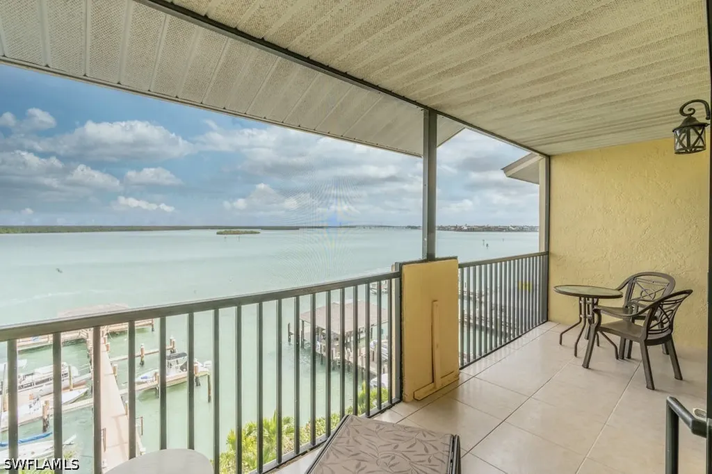 10 Tampa Place Marco Island FL 34145
