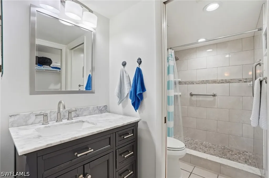 5625 Trailwinds Drive Fort Myers FL 33907