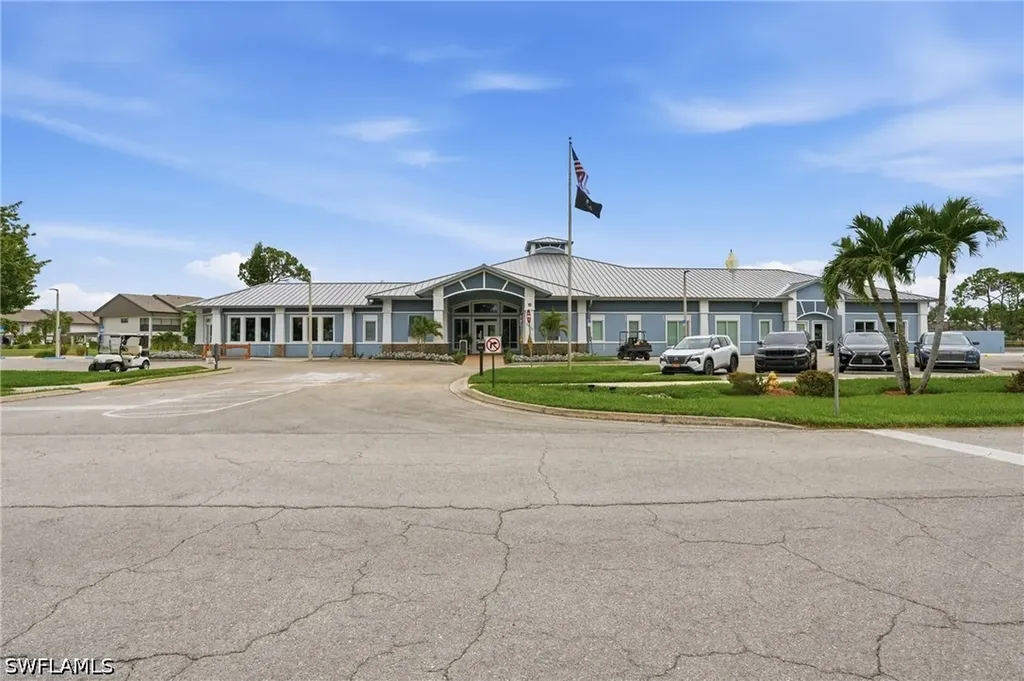 5625 Trailwinds Drive Fort Myers FL 33907