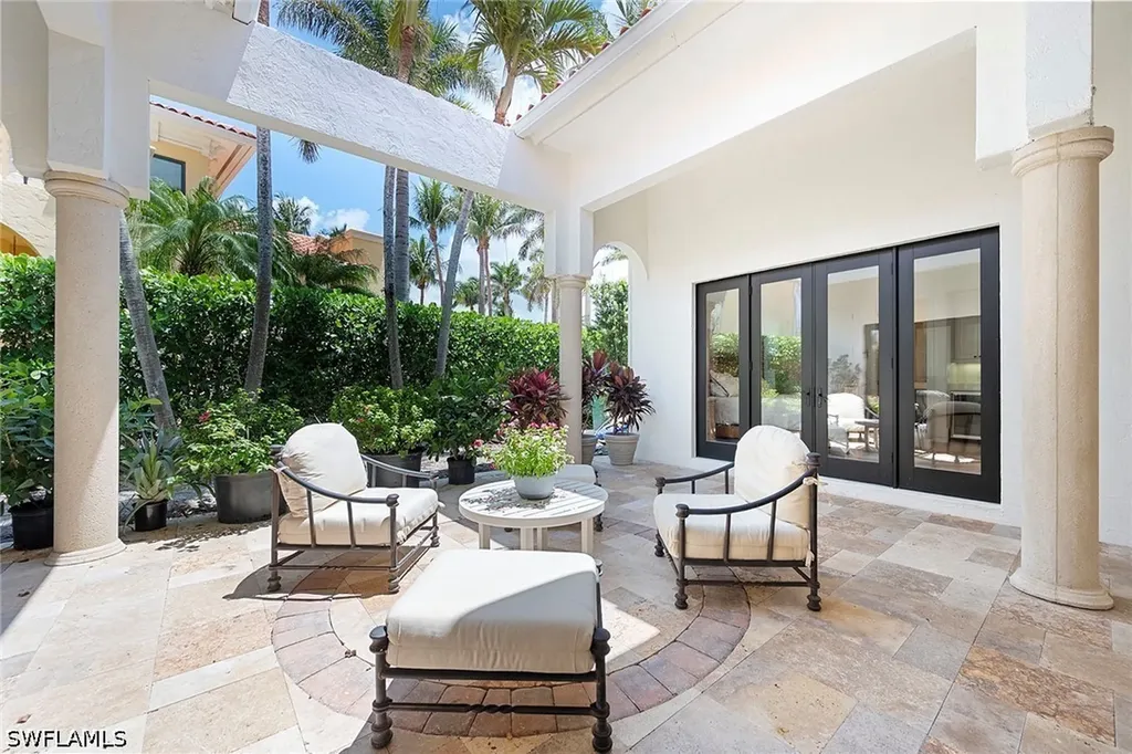 2749 Medallist Lane Naples FL 34109