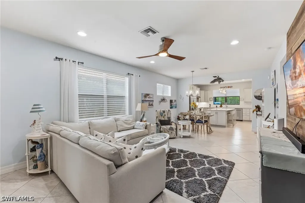 10947 Glenhurst Street Fort Myers FL 33913