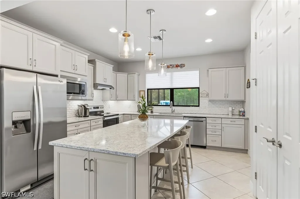 10947 Glenhurst Street Fort Myers FL 33913
