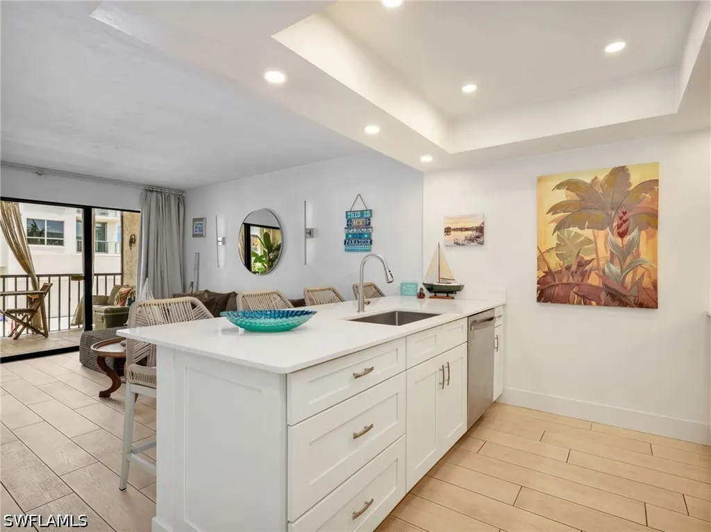 260 Southbay Drive Naples FL 34108