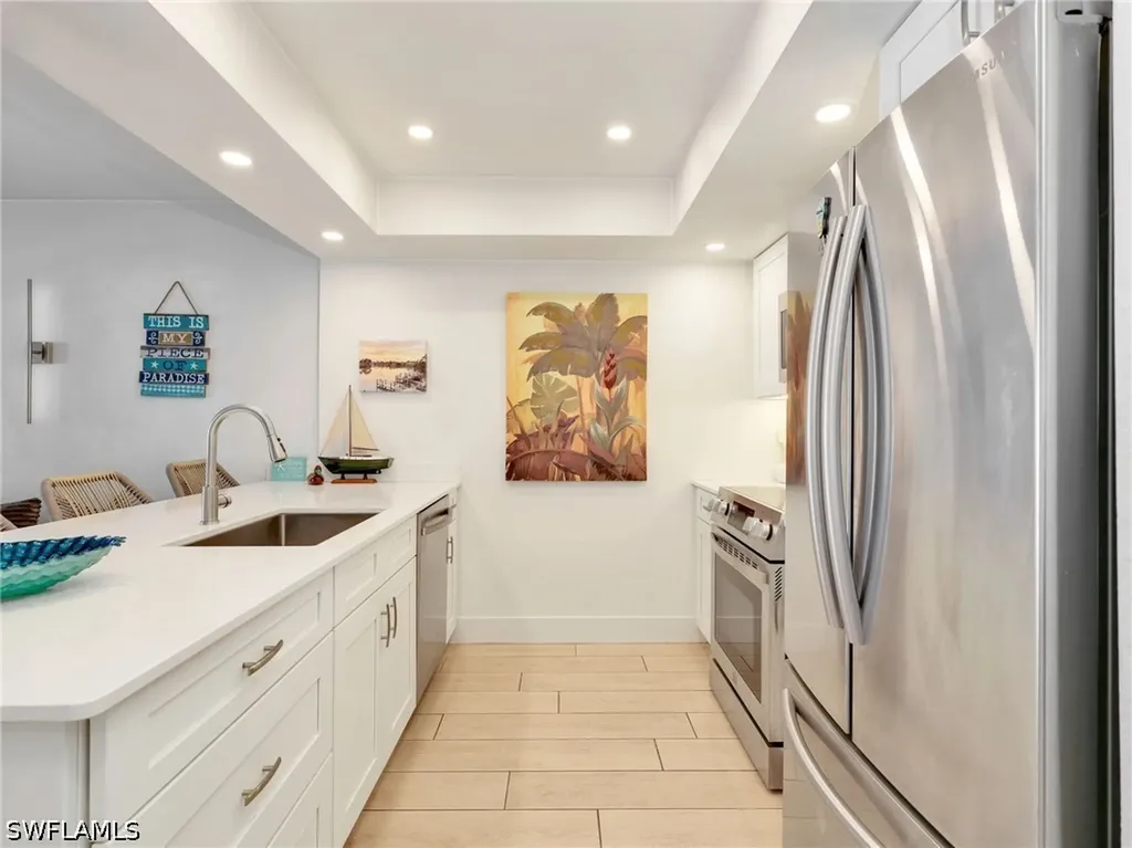 260 Southbay Drive Naples FL 34108