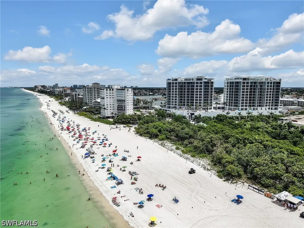 260 Southbay Drive Naples FL 34108