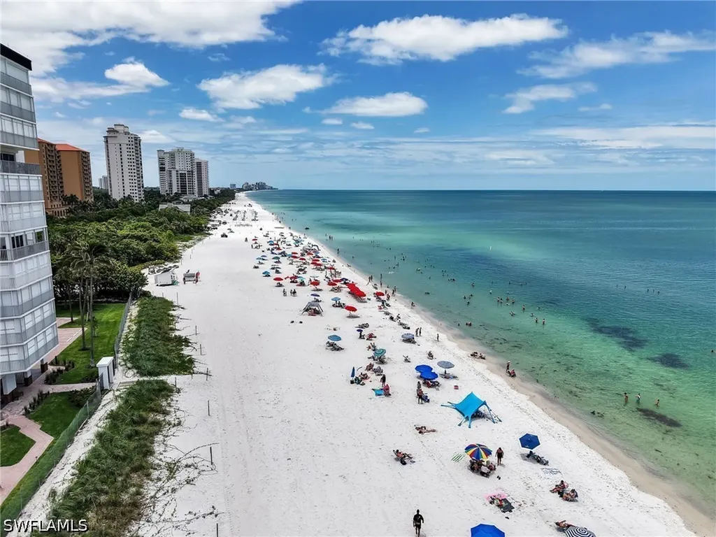 260 Southbay Drive Naples FL 34108