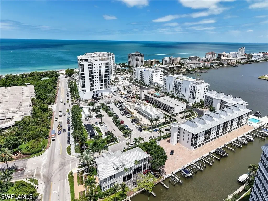 260 Southbay Drive Naples FL 34108