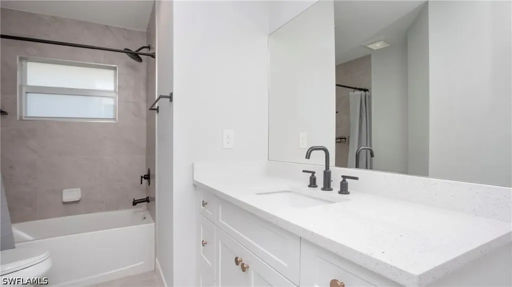 27310 Dortch Avenue Bonita Springs FL 34135