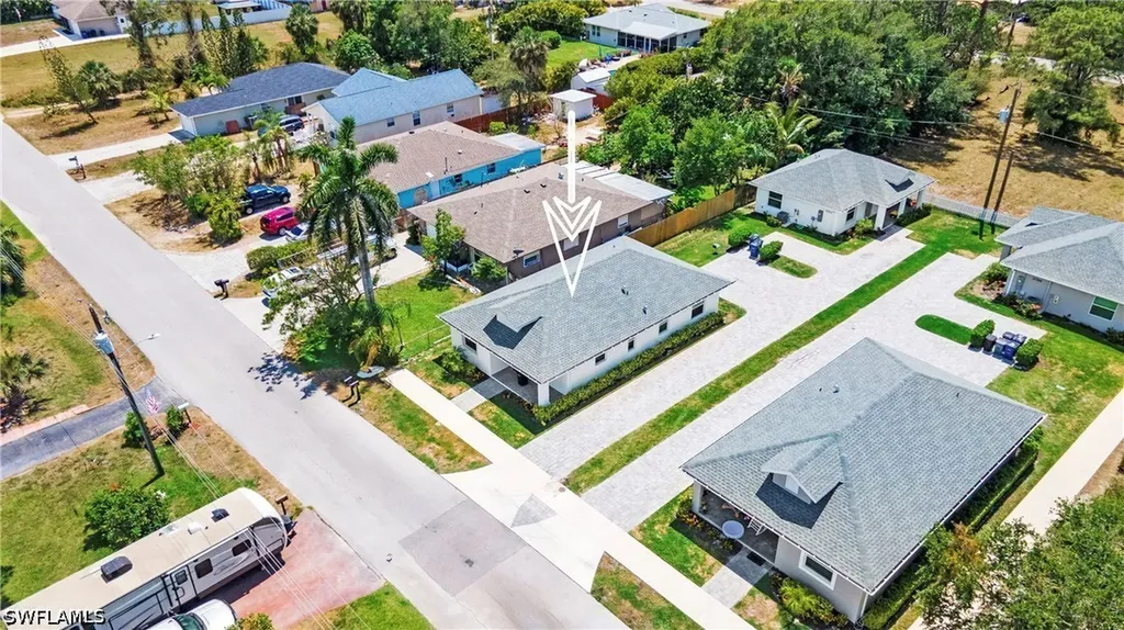 27310 Dortch Avenue Bonita Springs FL 34135
