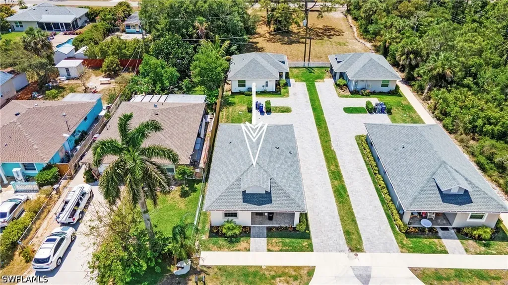 27310 Dortch Avenue Bonita Springs FL 34135