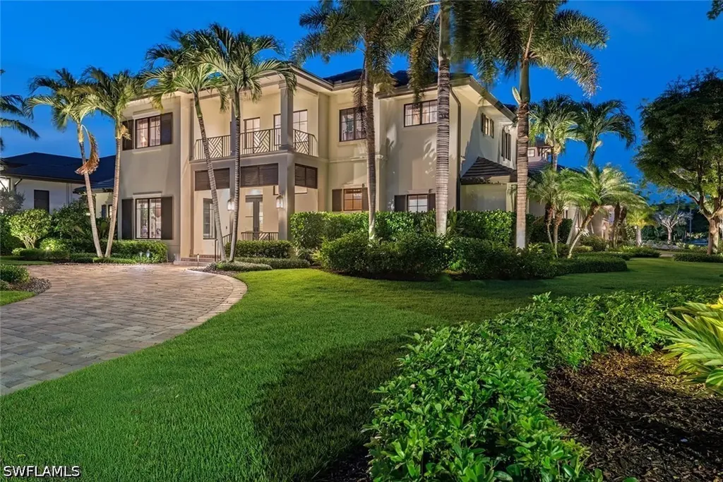 3170 Crayton Road Naples FL 34103